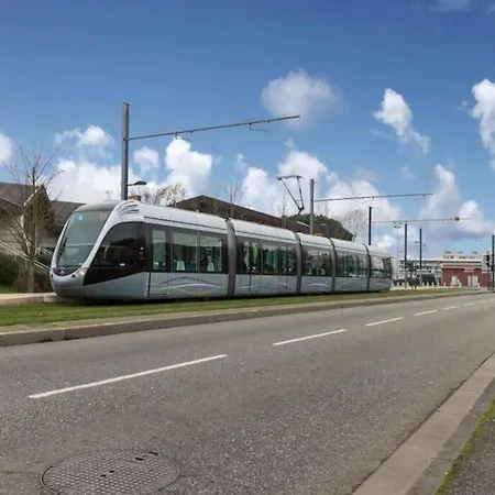 아파트 Cosy Avec Jardin A Blagnac. *